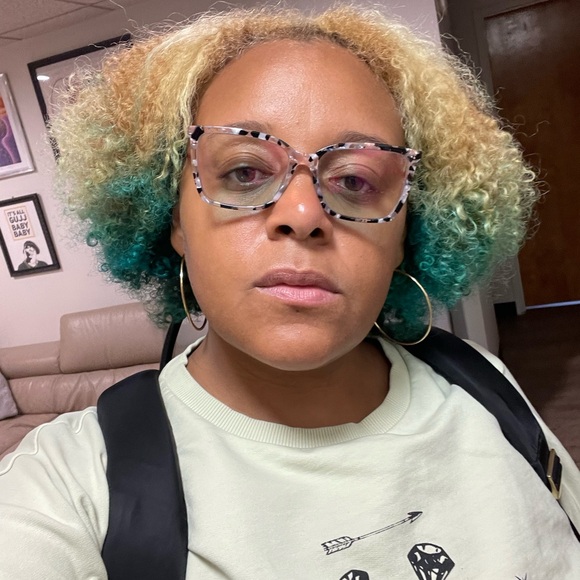 Welcome to the Spicy Bruja Closet 🌶 - Picture 2 of 4